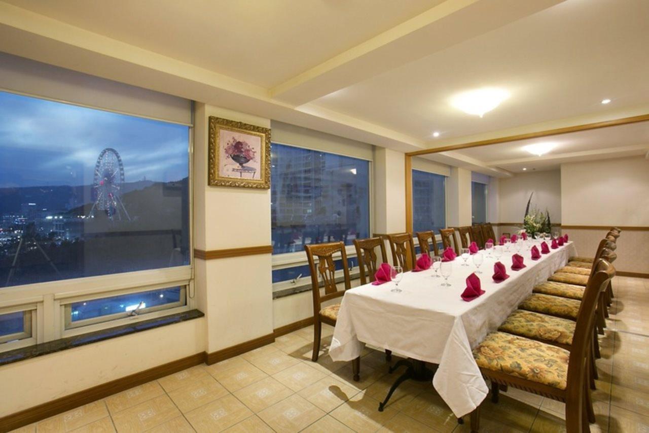 Hotel Castle Beach Пусан Экстерьер фото