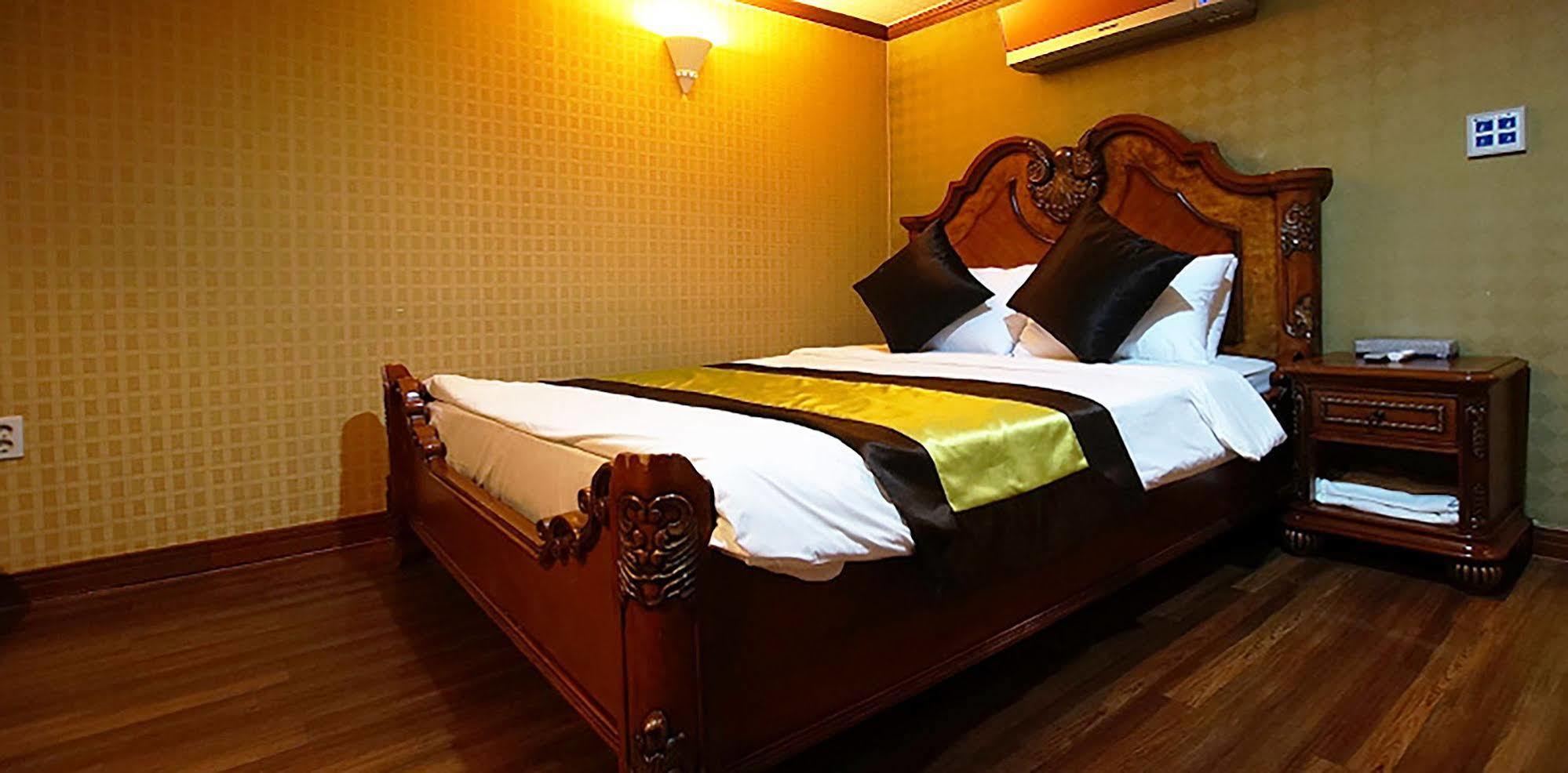 Hotel Castle Beach Пусан Экстерьер фото